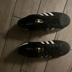 Mens adidas superstars