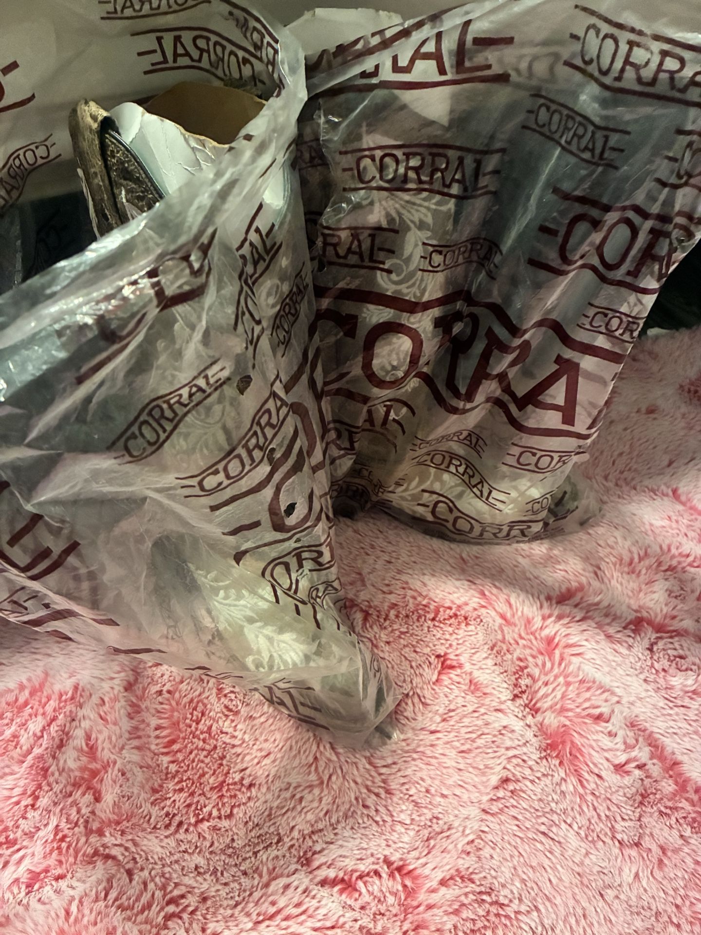 Like New Women’s Corral Boots 8.5 Snip Toe