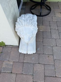 Lion Statue