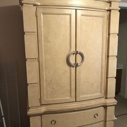 Armoire