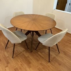 Dining Table And 4 Chairs