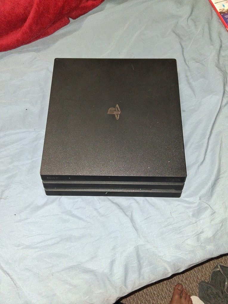 PS4 PRO 1TB