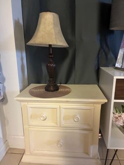 Cream Wood 3-Drawer Nightstand