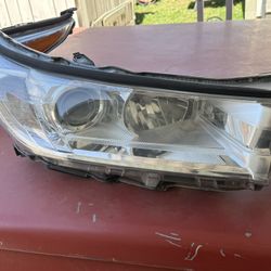 Highlander Headlights 2017-2019 Le