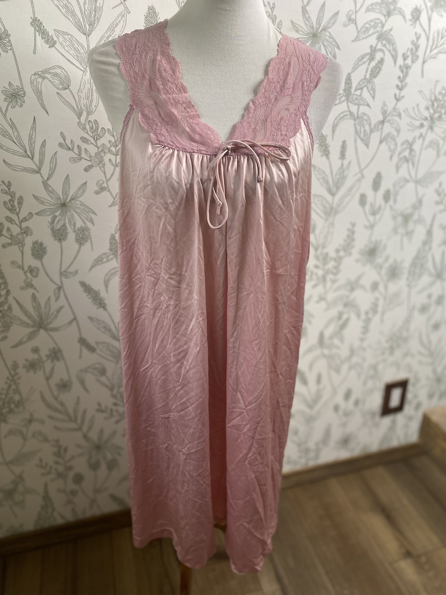 Epitome Pink Slip Dress Vintage Pink Lace Medium Nightgown Sleep 