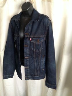 Levi Strauss dark denim jean jacket size M