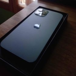 iPhone 12 Pro Max Unlocked 