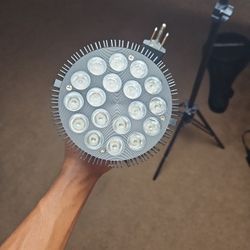 Higrow Grow Light E27 36W Deep Red 660nm Led Bulb