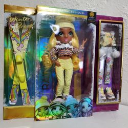 Rainbow High Winter Break Sunny Madison Fashion Doll Yellow Winter Outfit Set