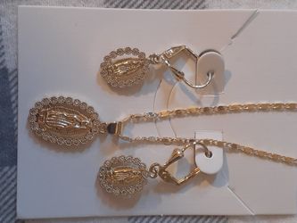 Necklace Set