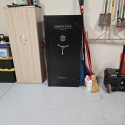 Centurion 24 Liberty Safe