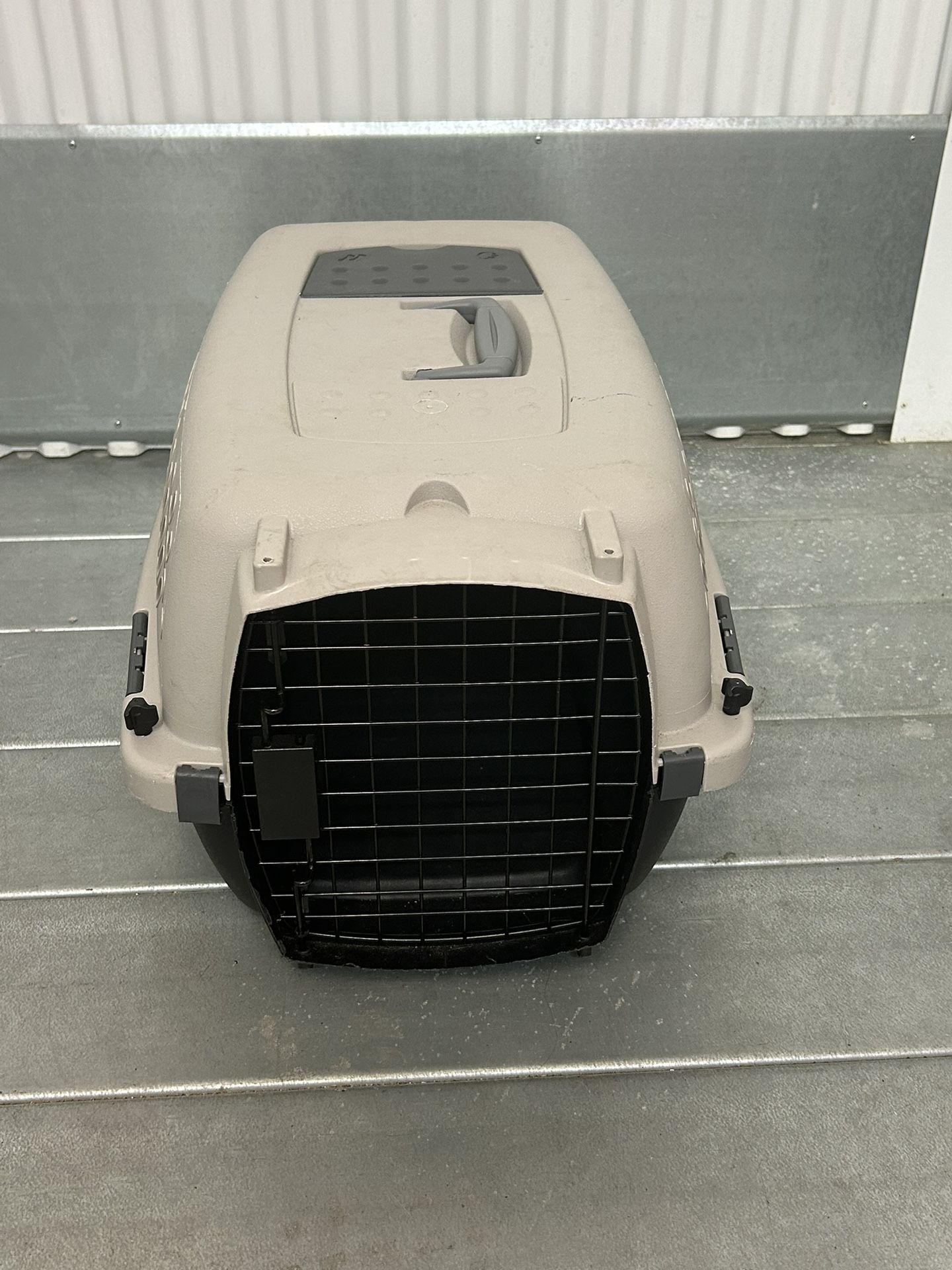 small Dog Or Cat House
