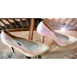 Cara Mia Vintage  Heels ( Iridescent)