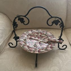Cake/Dessert Plate With Server