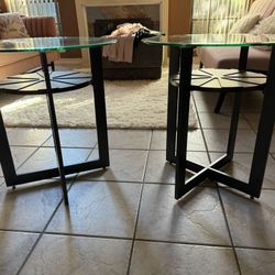 Set Of 2 Round Coffee Tables