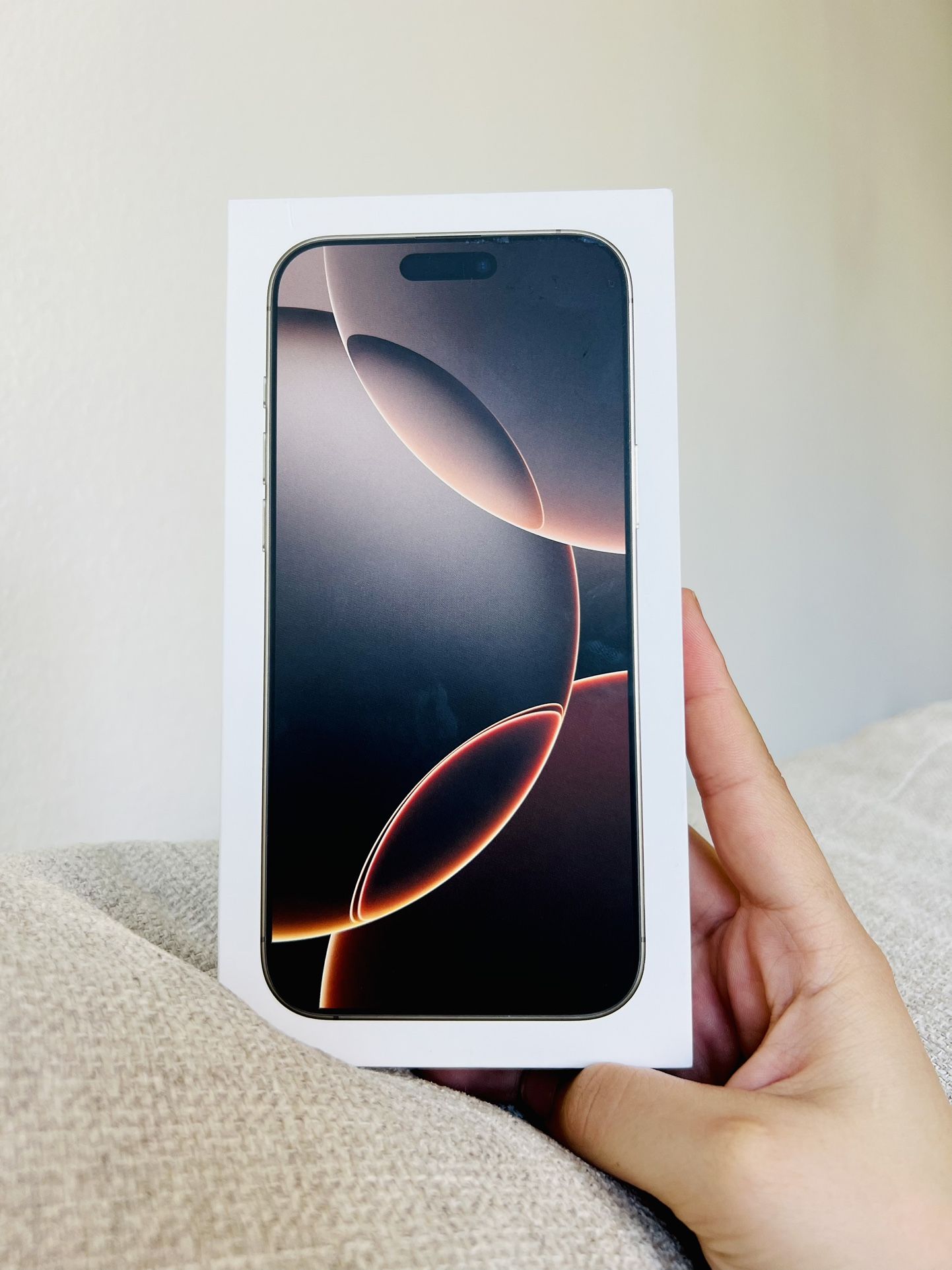 Iphone 16 Pro Max 1Tb Dessert Titanium Factory Unlocked 