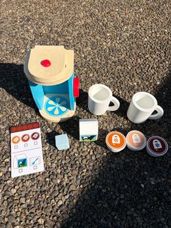Melissa and Doug coffee maker