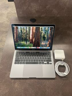 Apple MacBook Pro 13-Inch M1 2020 A2338; 8 GB RAM 256 SSD