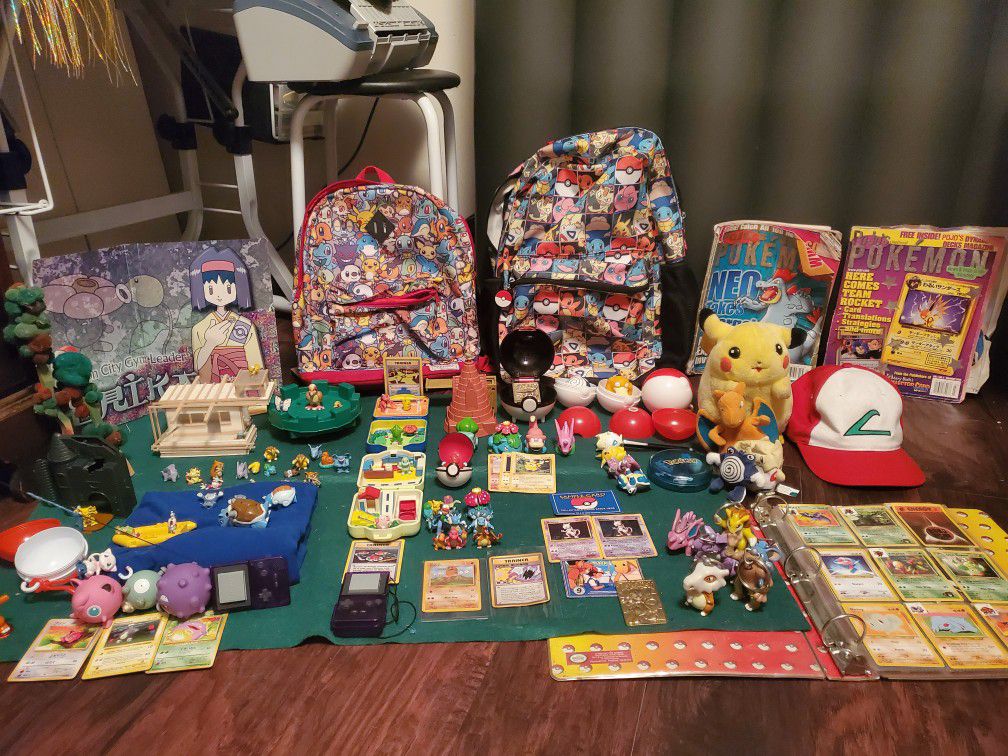 The ultimate Pokemon toys, accessories, and antiques.100 figurez/Plush/ 2backpacks .mini 4 villages BK specials