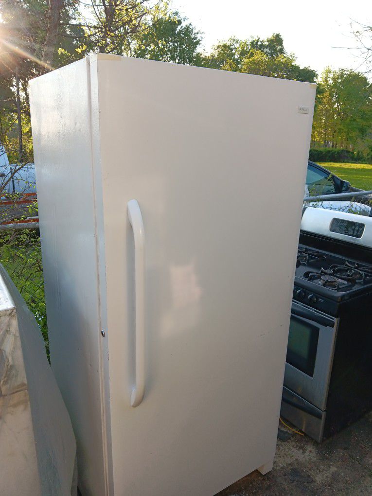 Refrigerator And Freezer 