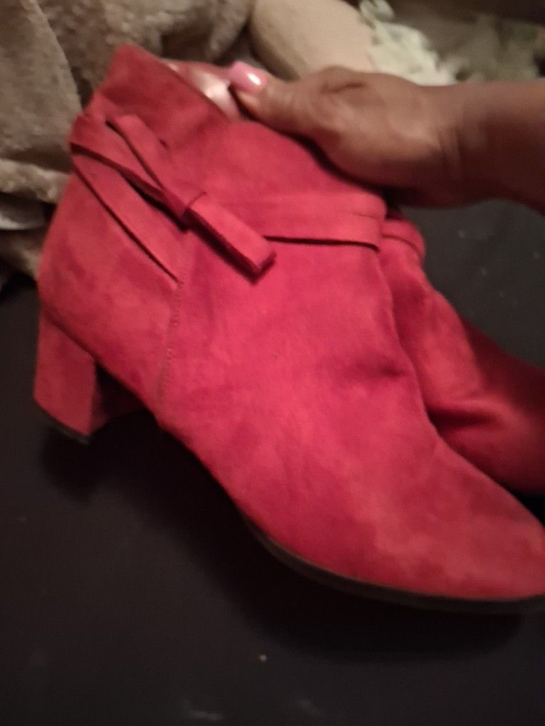 Women's red boots