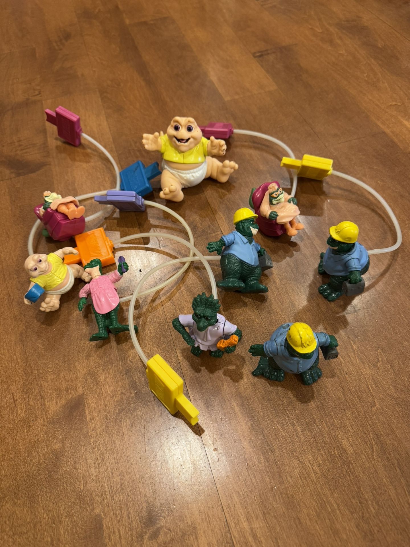 Vintage Y2K, Disney, the Sinclair toy bundle shipping available