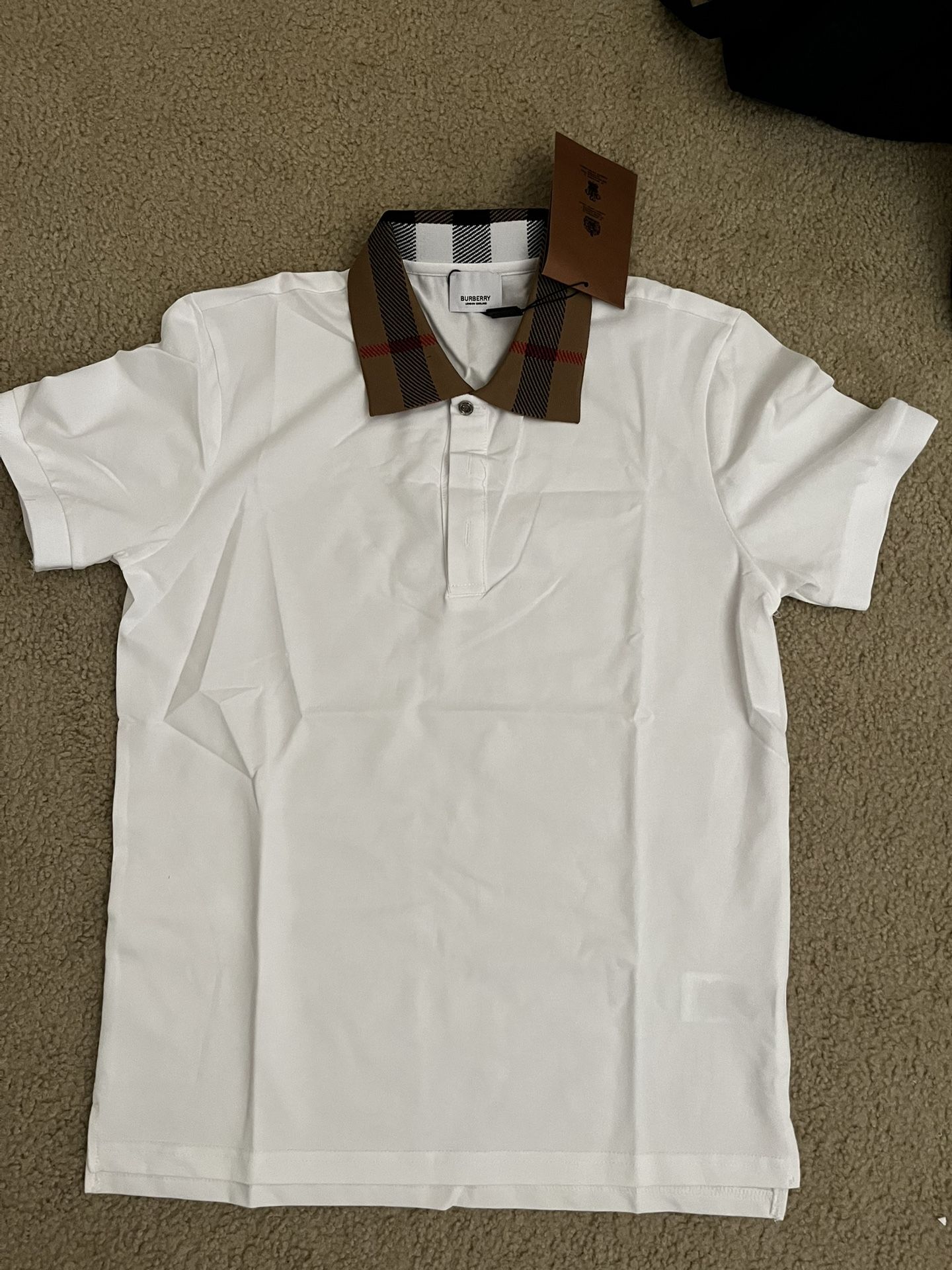 Small White Burberry Checkered Collar