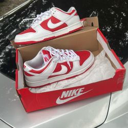 Nike Dunk Low 