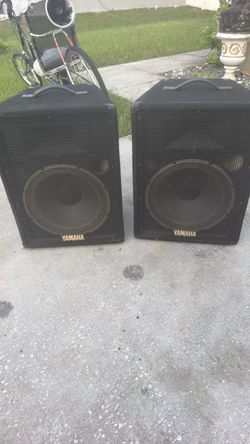 Pair of 15” yamaha speakers