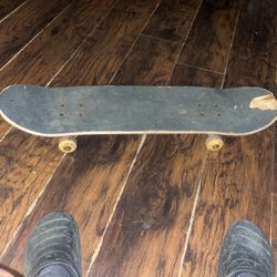 Skate Board Use Brand Not No Walmart In Good Conditions Come Check For Your Self 