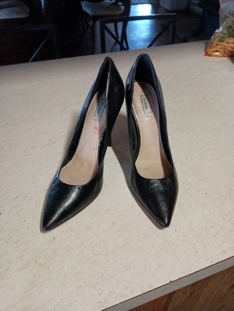 Guess Brand 3.5" Black High Heels Size 8.5
