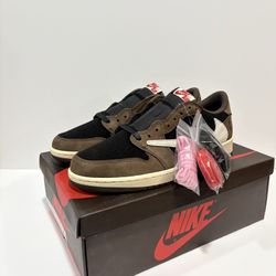 Jordan 1 Low Travis Scott 