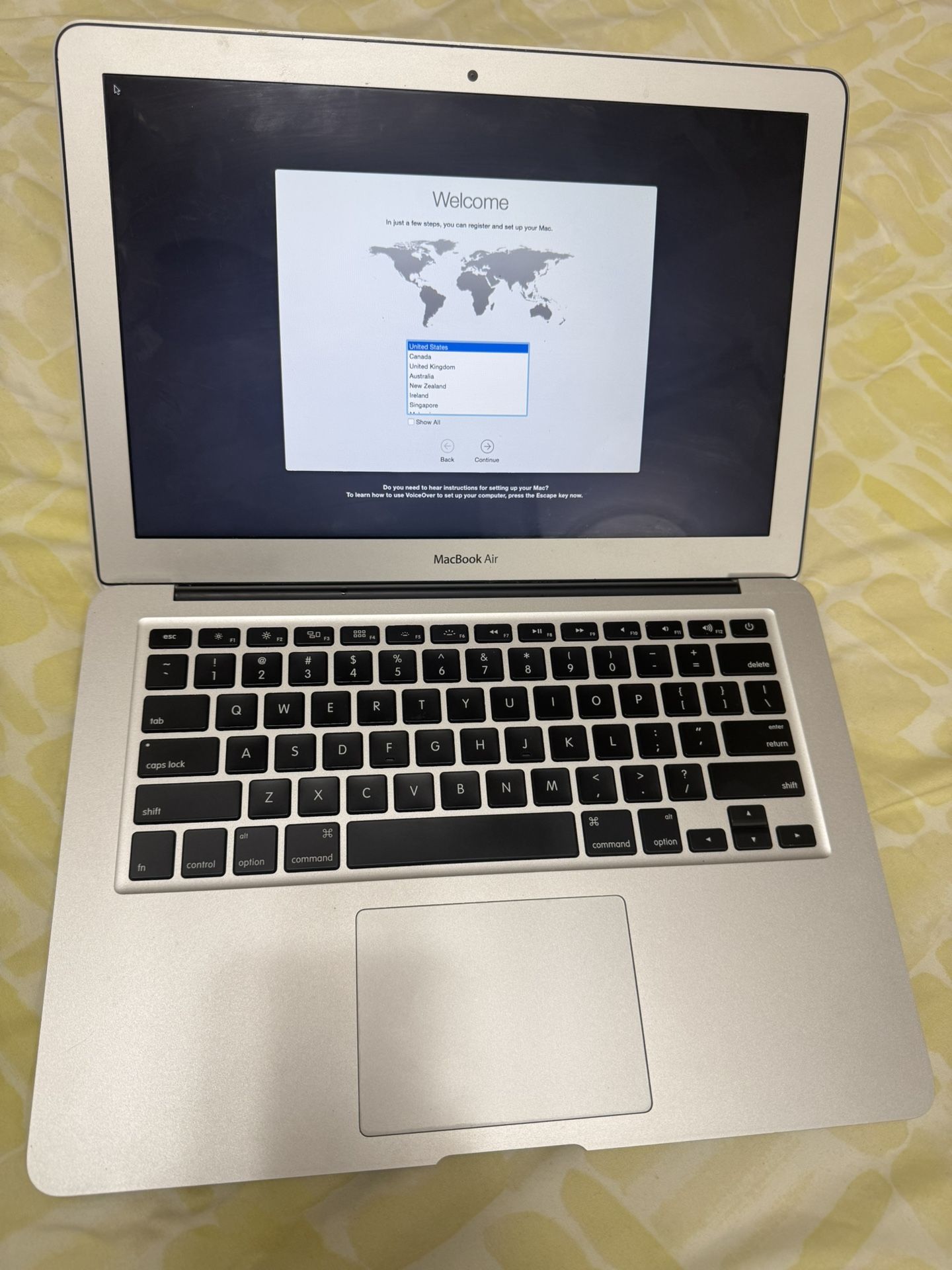 Mac Book Air 13’ 2014