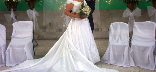 REDUCED-Wedding Dress Size 10