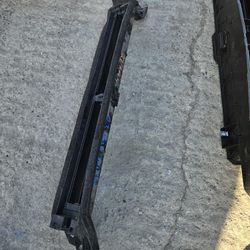 Toyota Rav4 Shutter Oem