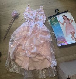 Glinda Wicked Kids Costume Dress with Wand / no crown 👑/ used 1 time In excellent condition for girls size : medium 8-10 only