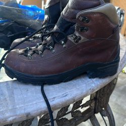 Boots 🥾 Size9 
