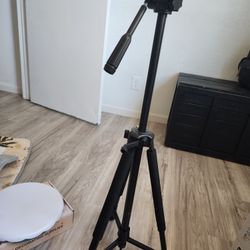 Tripod