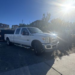 2014 Ford F250 Lariat