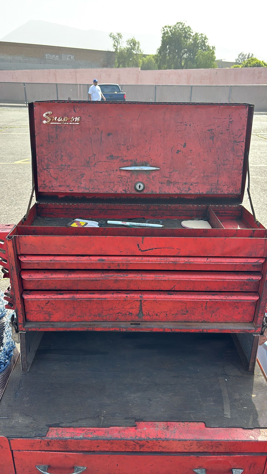 snap on tool box