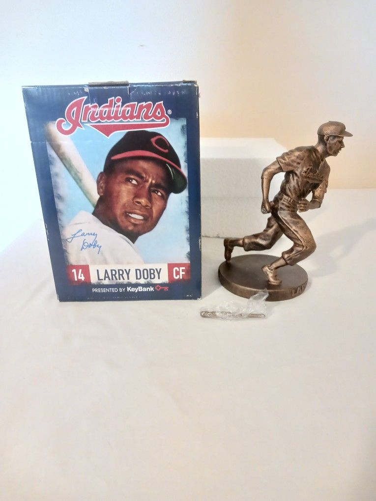 Cleveland Indians Larry Doby bronze figure / bobblehead