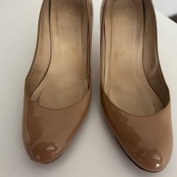 Christian Louboutin Pump