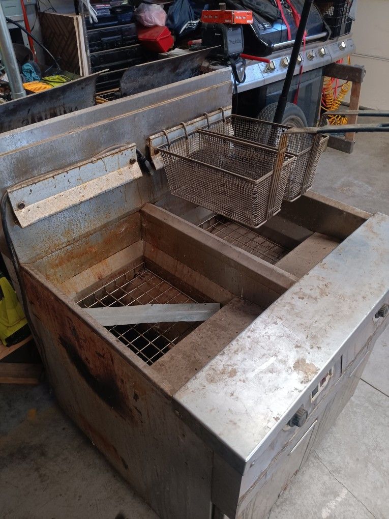 Double Deep Fryer