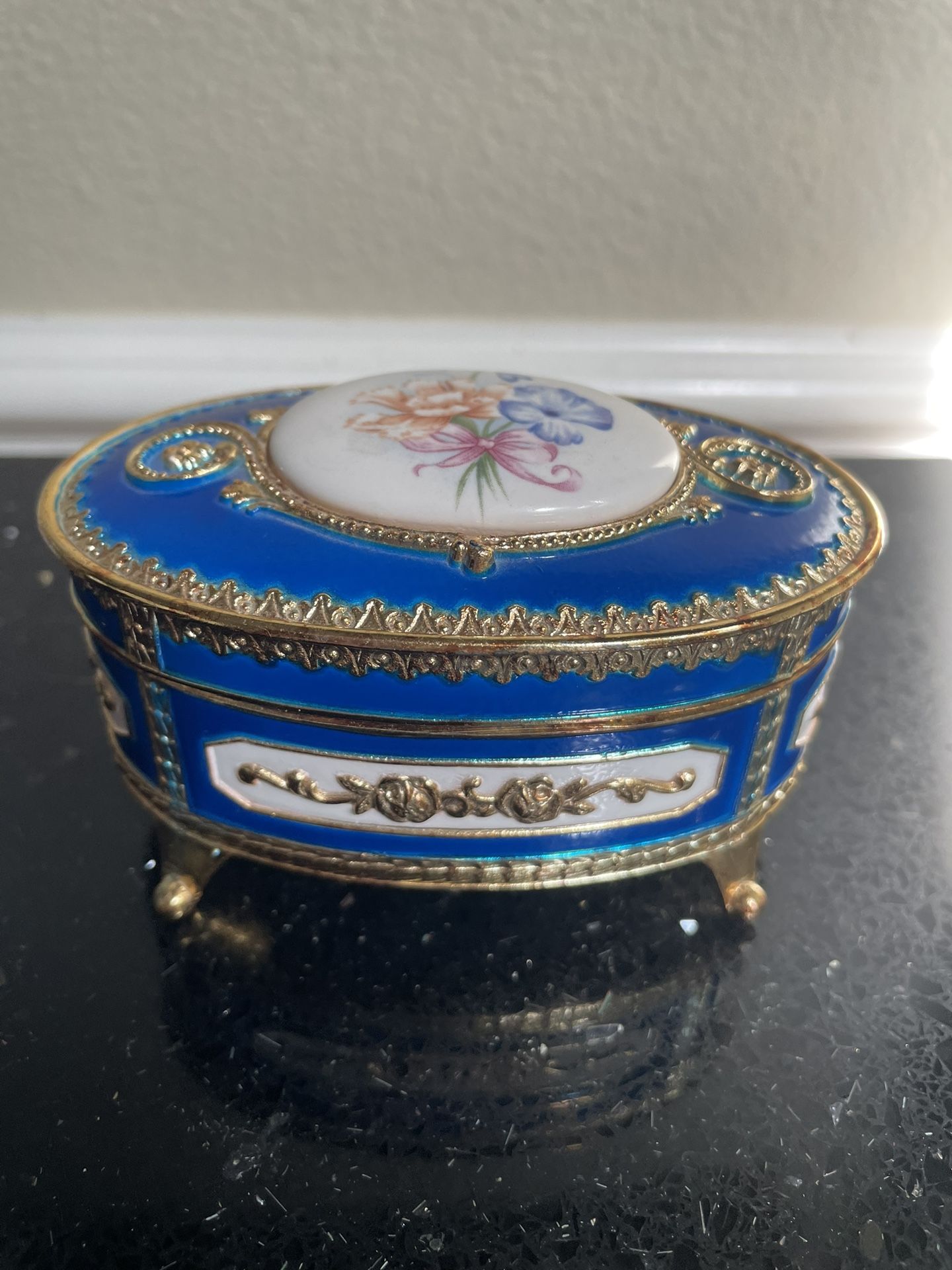 Vintage Oval Music- Trinket Box Blue Flower Design. Metal .