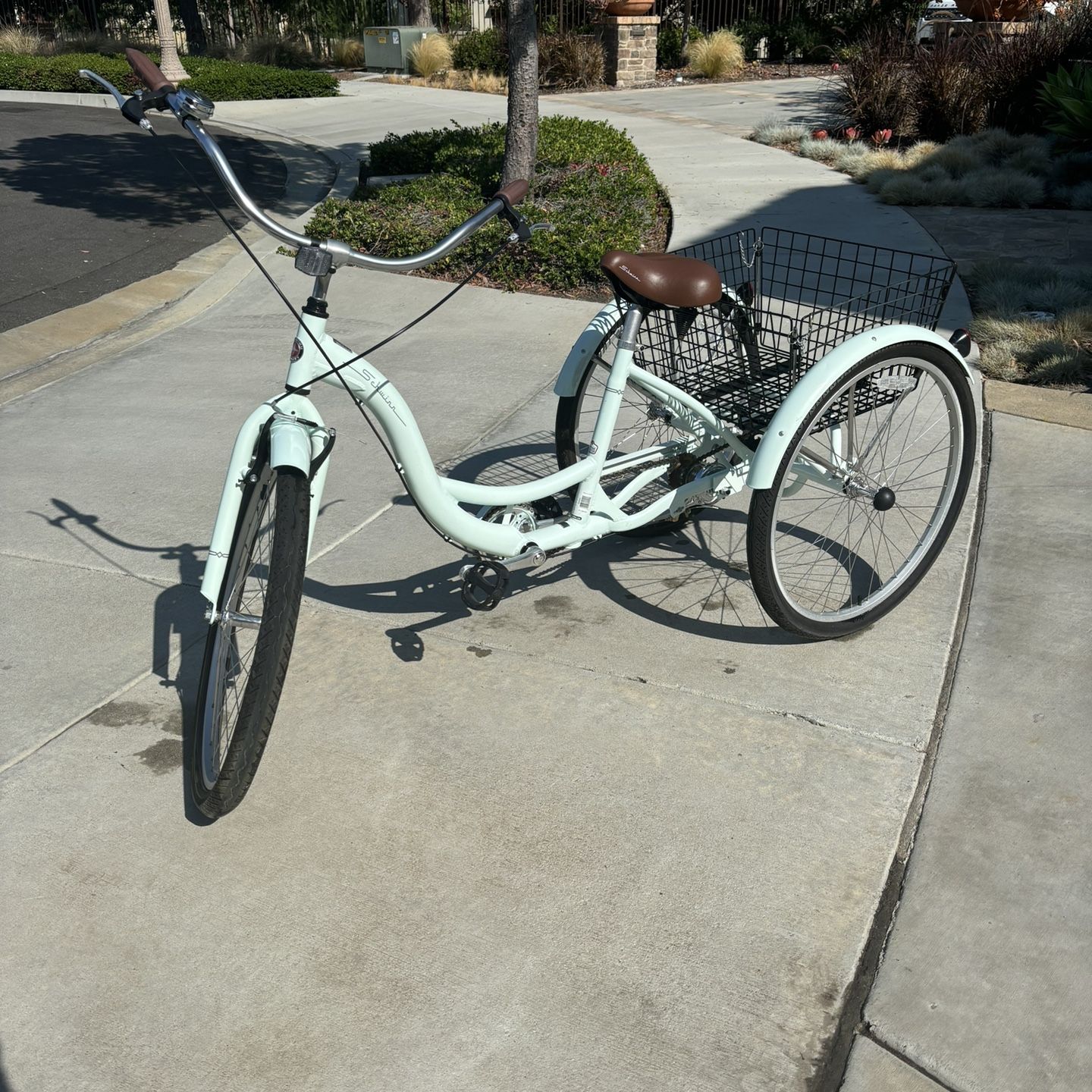 Schwinn Meridian Green Adult Tricycle Schwinn Meridian Adult
