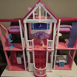 Barbie Doll House 