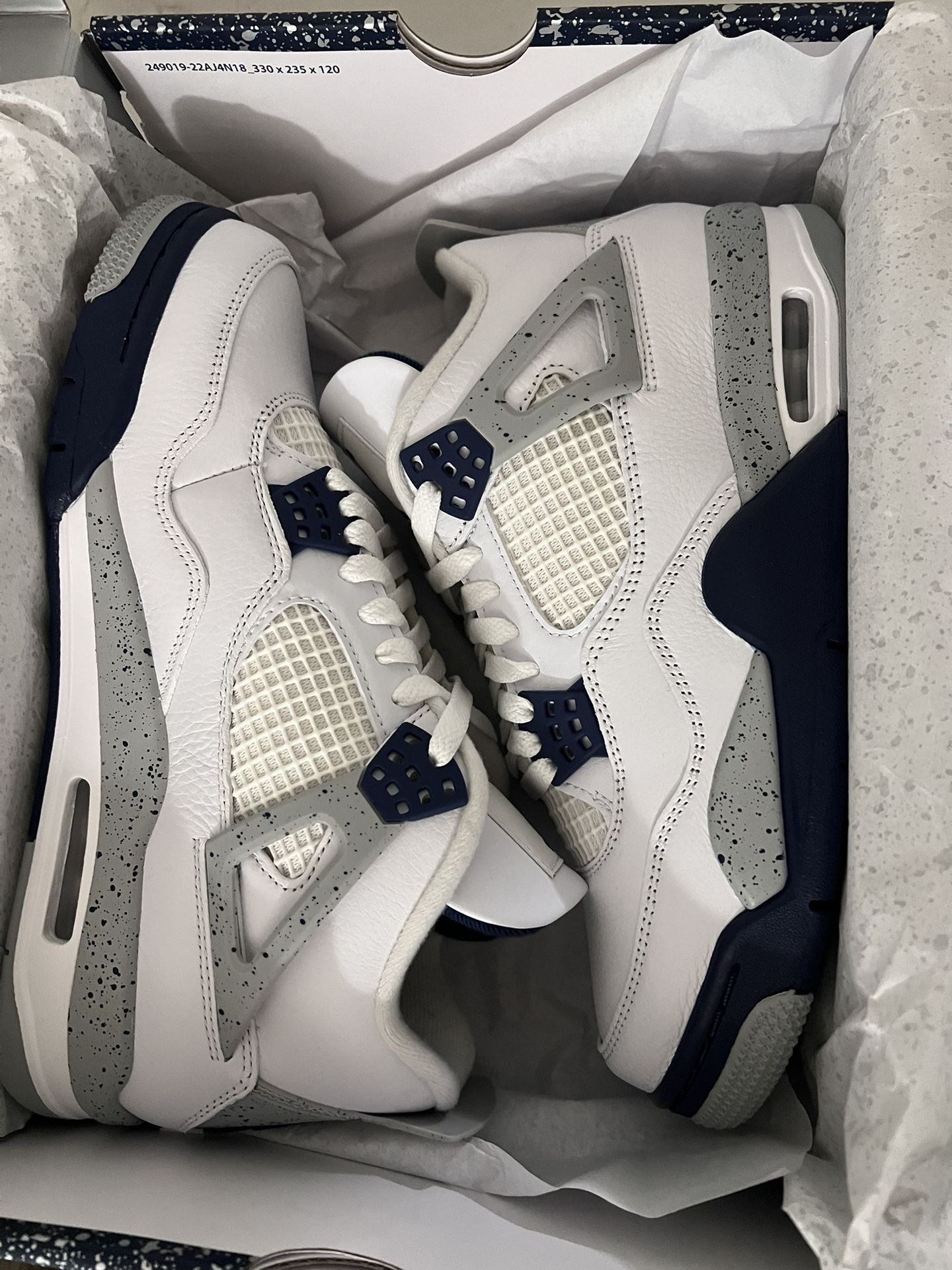 Jordan 4 Midnight Navy