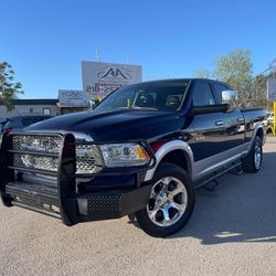 2013 RAM 1500 LARAMIE , HEMI 4x4