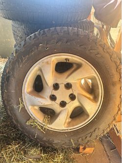 Falken Wildpeak A/T 215 70 R16