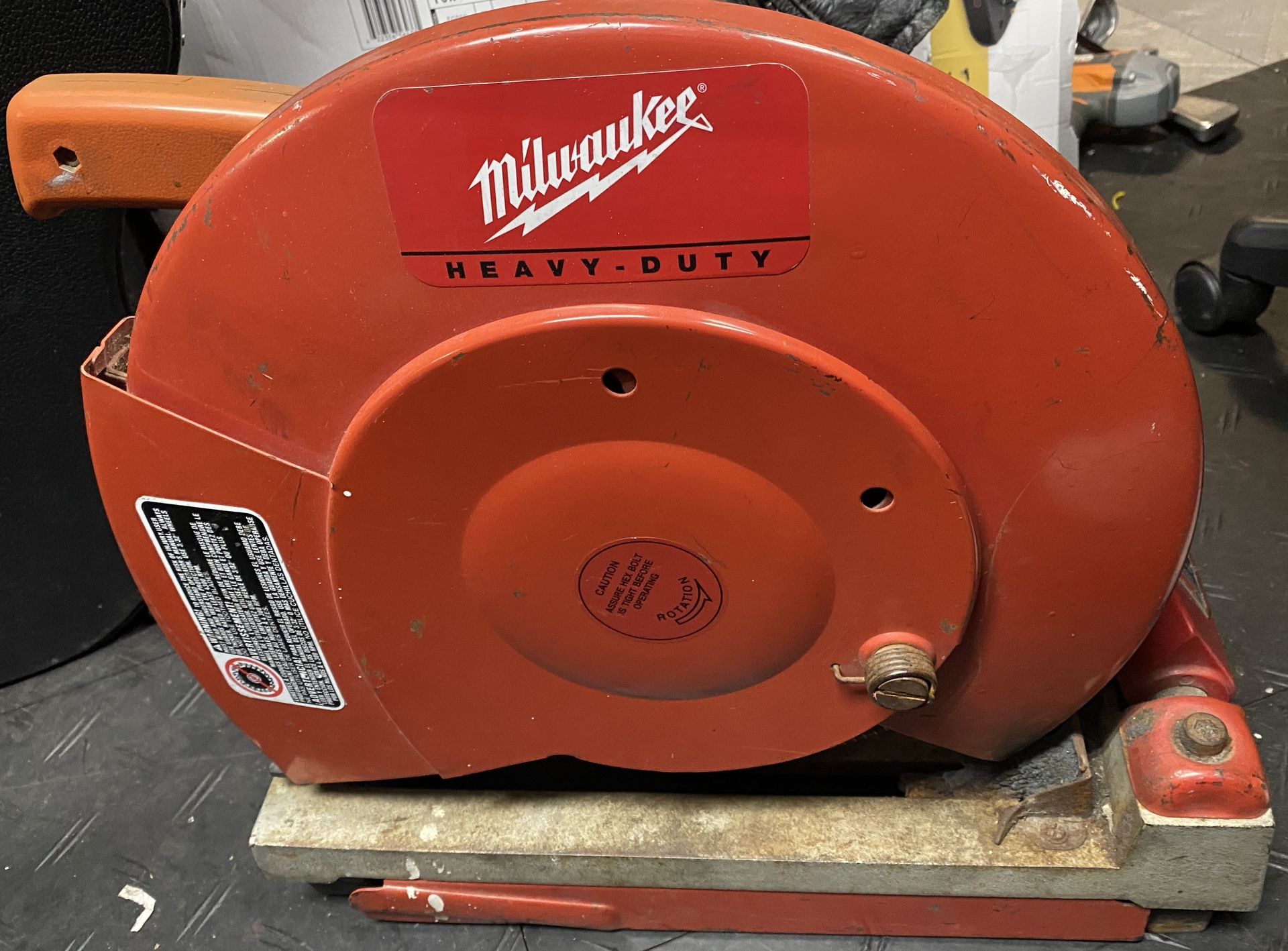 MILWAUKEE Heavy Duty 14 Abrasive Cut-Off Saw Machine 6176-20 120V Corded tool